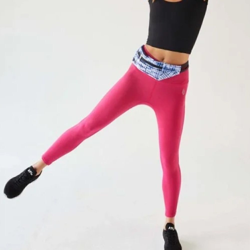 NWT FP MOVEMENT Free Throw High Waist Ribbed Leggings in Passion Fruit Size: L